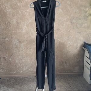 ART DEPT Elegant Black Sleeveless Jumpsuit Front Zip Tie Waist Sz XS